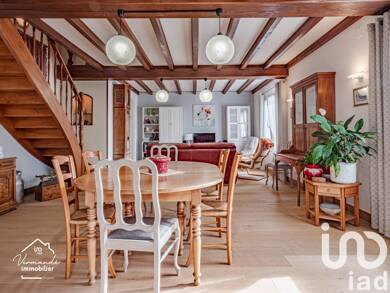 Maison à vendre 272 000 € 8 pièces 5 chambres 170 m² 2 000 m² de terrain Surgères 17700