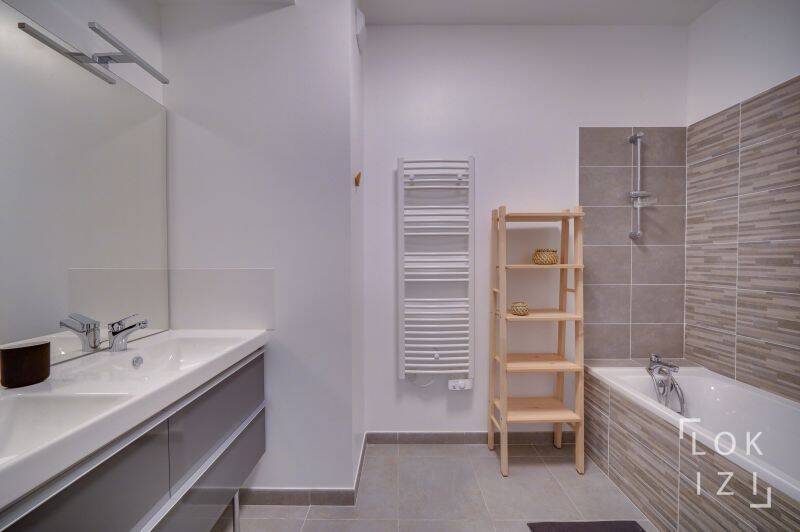Appartement meublé T5 de 95m² avec vue (Bordeaux - Belcier) — 17