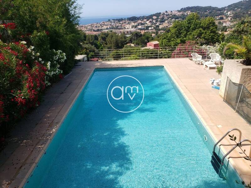 Maison à vendre, 140m², CARQUEIRANNE