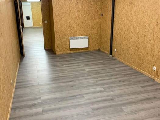 Local commercial à louer 1 000 € 122 m² de surface de vente Paris-Ile de France Vernon 27200