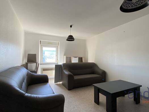 Duplex à vendre 198 000 € 4 pièces 3 chambres 75 m² RDC Centre Morteau 25500