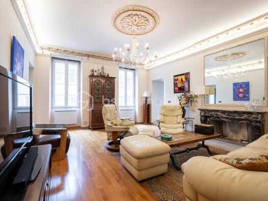 Appartement à vendre 950 000 € 5 pièces 4 chambres 211,65 m² Étage 2/3 Thiou et Semnoz Annecy 74000