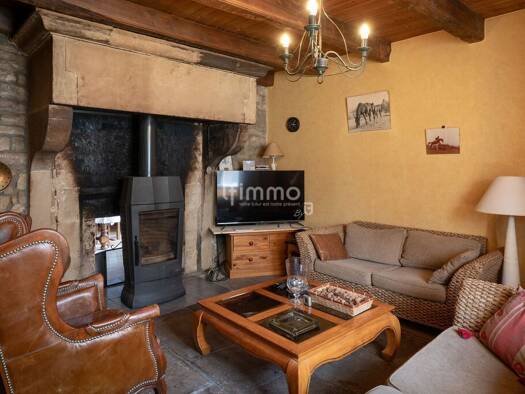 Maison à vendre 350 000 € 8 pièces 3 chambres 180 m² 4 000 m² de terrain Charmois-l'Orgueilleux 88270