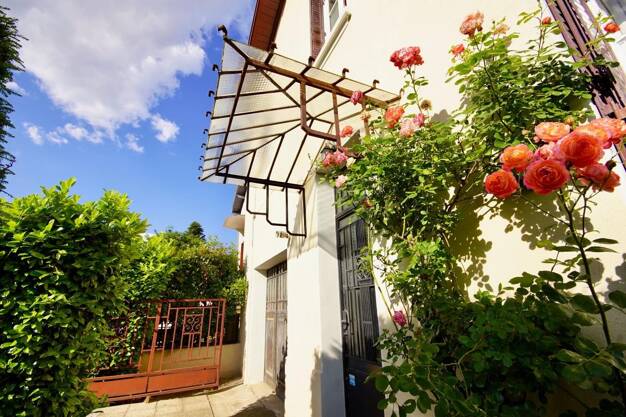 Maison à vendre 520 000 € 4 pièces 3 chambres 121 m² 181 m² de terrain Bron Centre-Le Rafour Bron 69500