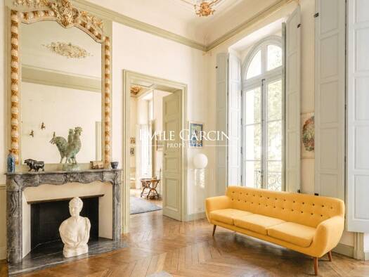 Appartement à vendre 560 000 € 3 pièces 1 chambre 95 m² Étage 1/2 La Balance-Raspail Avignon 84000