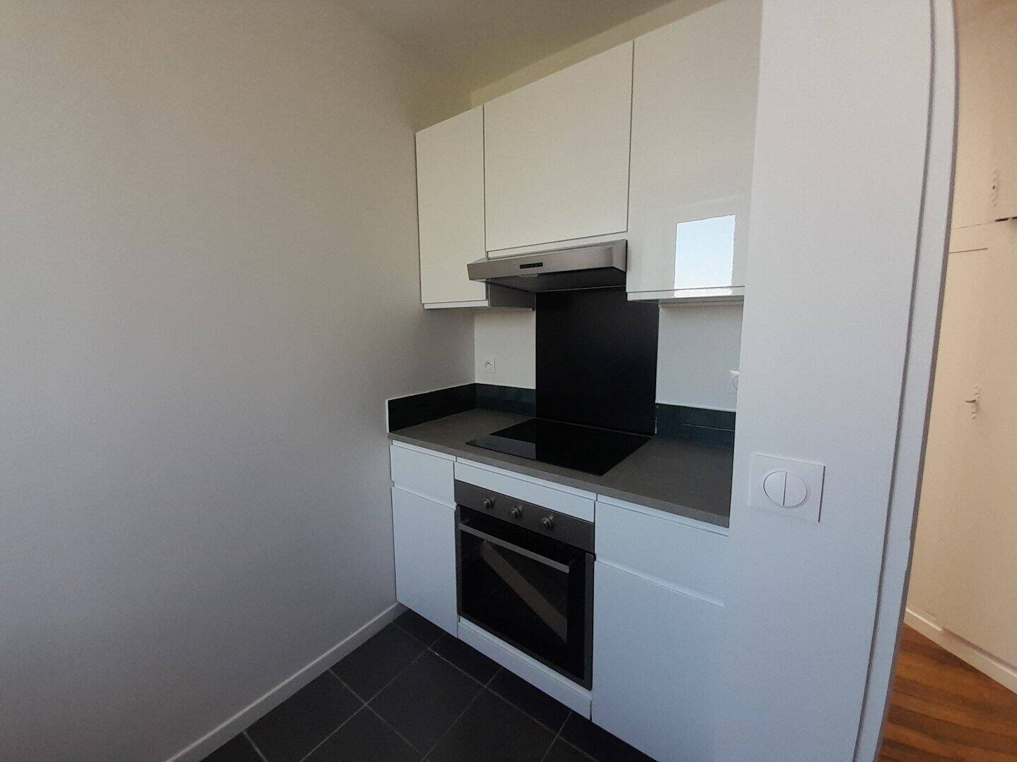 Maison à louer, 47m², COURBEVOIE