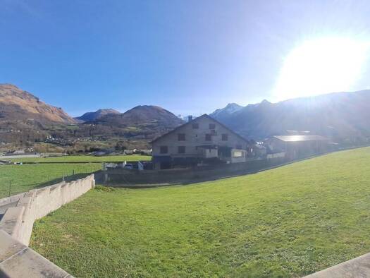 Appartement à vendre 193 500 € 2 pièces 1 chambre 335,5 m² 3 étages Laruns 64440