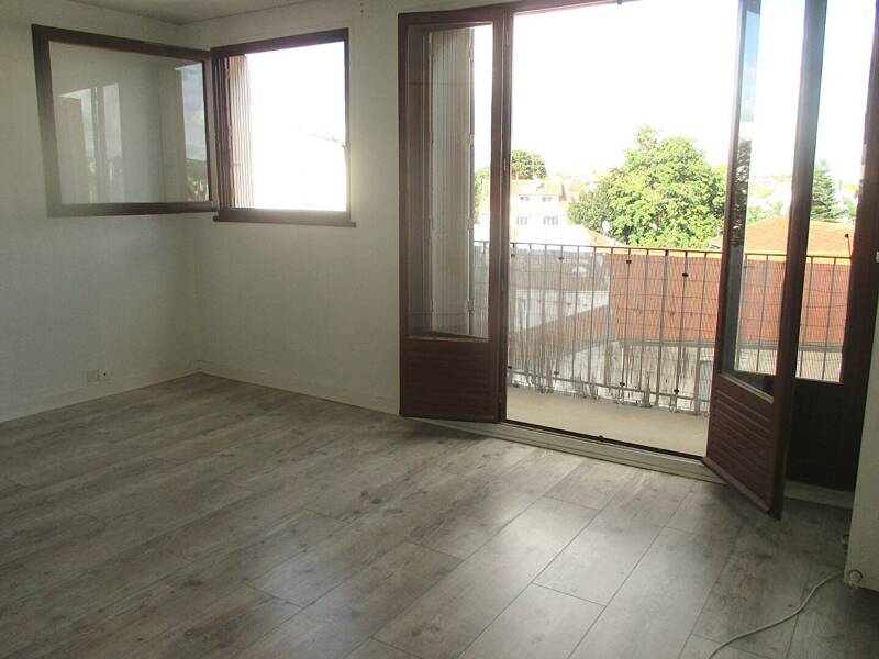 Maison à louer, 33m², SAINT MAUR DES FOSSES