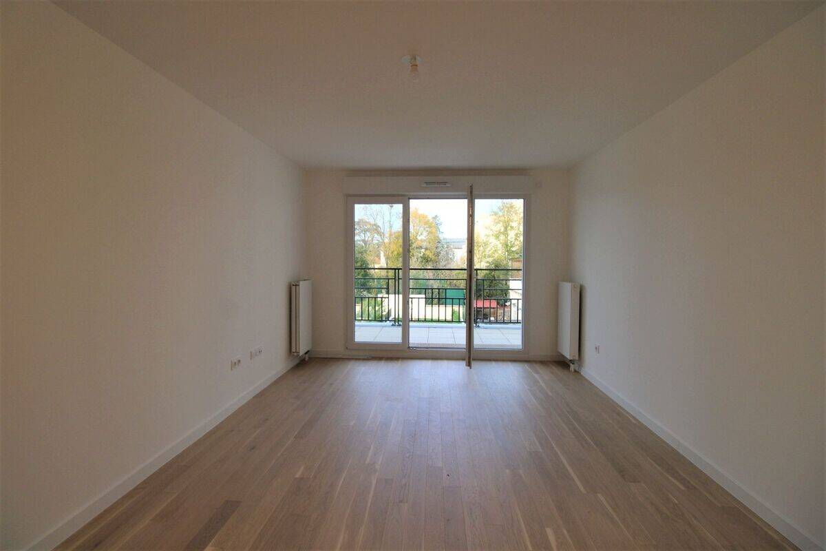 Maison à louer, 40m², SAINT MAUR DES FOSSES