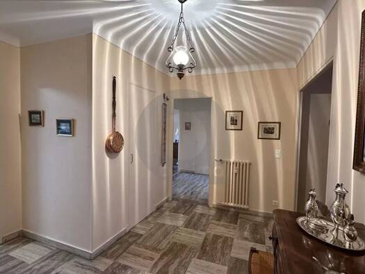 Appartement en viager occupé Bouquet 98 200 € 3 pièces 2 chambres 94,6 m² Étage 2/7 Bioves-Casino Menton 06500