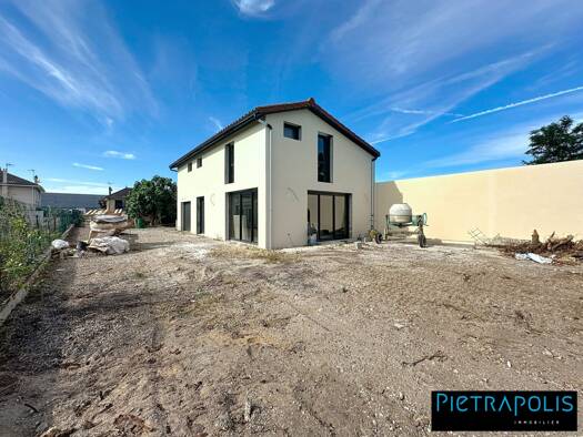 Villa à vendre 570 000 € 4 pièces 3 chambres 110 m² 400 m² de terrain Grand-Large-Montout Décines-Charpieu 69150