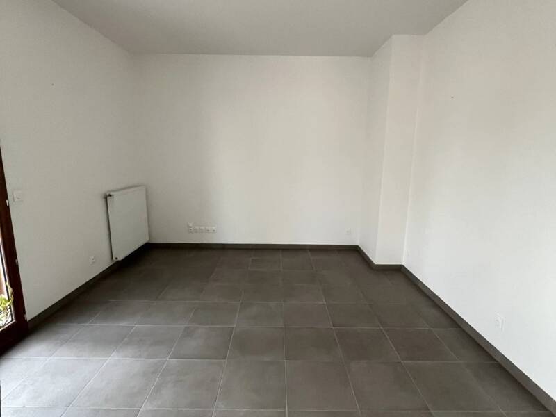 Maison à louer, 76m², LYON 8E