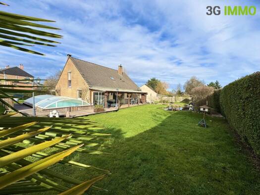 Maison à vendre 243 800 € 5 pièces 3 chambres 144 m² 1 109 m² de terrain Les Tulipes-Cité de Forest Hautmont 59330