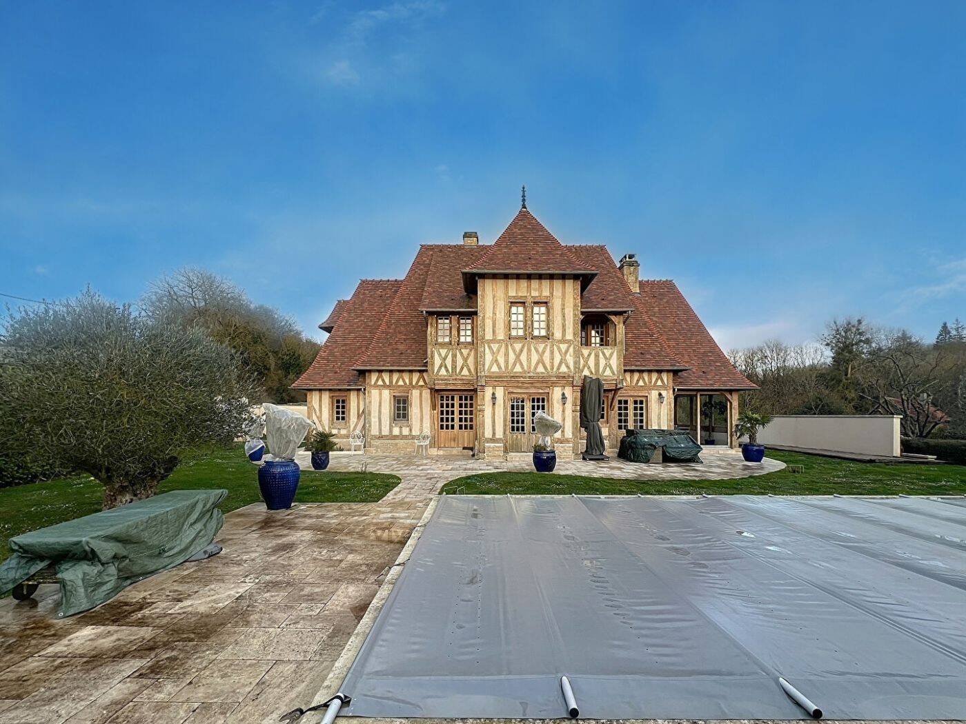 Maison à vendre, 262m², CHAUMONT EN VEXIN