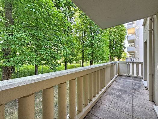 Appartement à vendre 199 900 € 4 pièces 2 chambres 65 m² RDC/3 Centre Ville Blanquefort 33290
