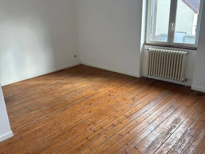 Maison à louer, 80m², MOUROUX