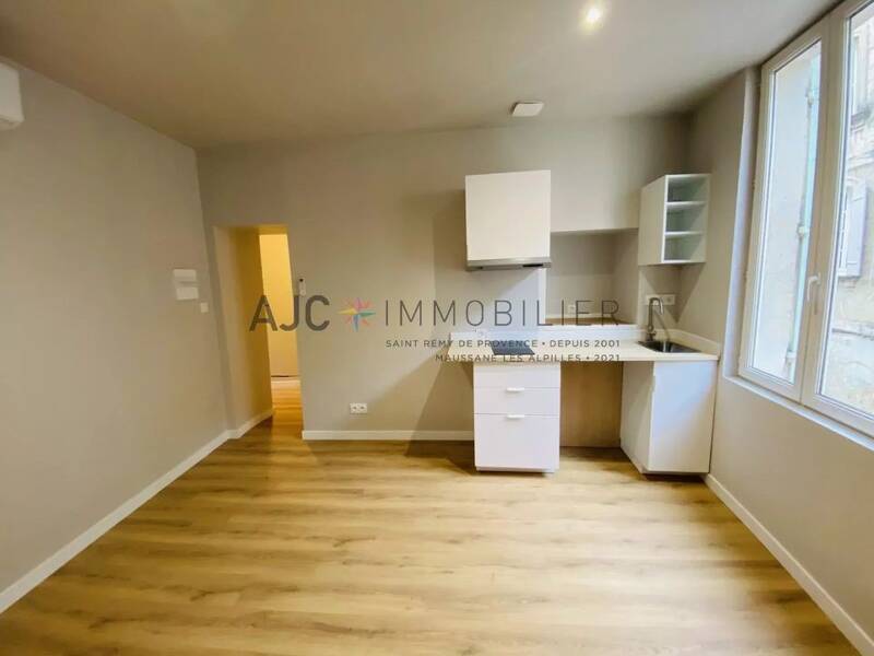 Maison à louer, 25m², SAINT REMY DE PROVENCE