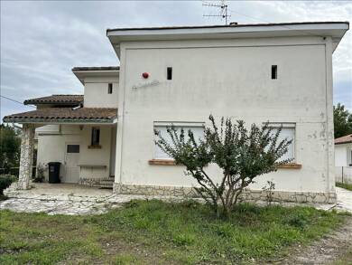Maison de plain-pied à vendre 123 625 € 3 pièces 2 chambres 70 m² 1 410 m² de terrain Sud Ste Livrade sur Lot 47110