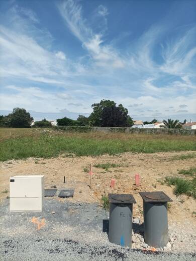 Terrain constructible à vendre 26 600 € 471 m² de terrain Les Magnils-Reigniers 85400