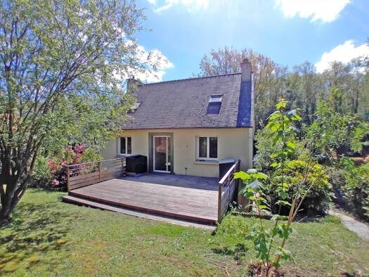 Maison à vendre 182 850 € 5 pièces 4 chambres 166 m² 500 m² de terrain Saint-Martin-des-Champs 29600