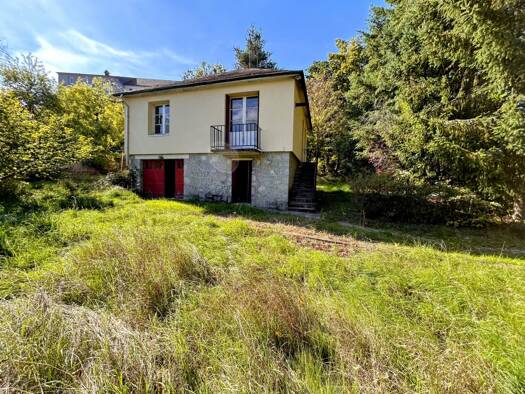 Maison à vendre 98 100 € 3 pièces 2 chambres 62,5 m² 823 m² de terrain Ussel 19200