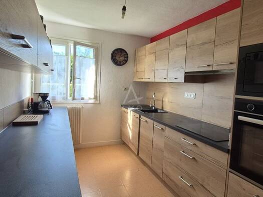Appartement à vendre 116 500 € 4 pièces 2 chambres 63 m² RDC Lanvéoc 29160
