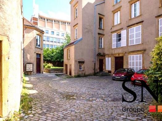 Appartement à louer 549 € 1 pièce 37,8 m² 1er étage Centre-Ancienne Ville Metz 57000