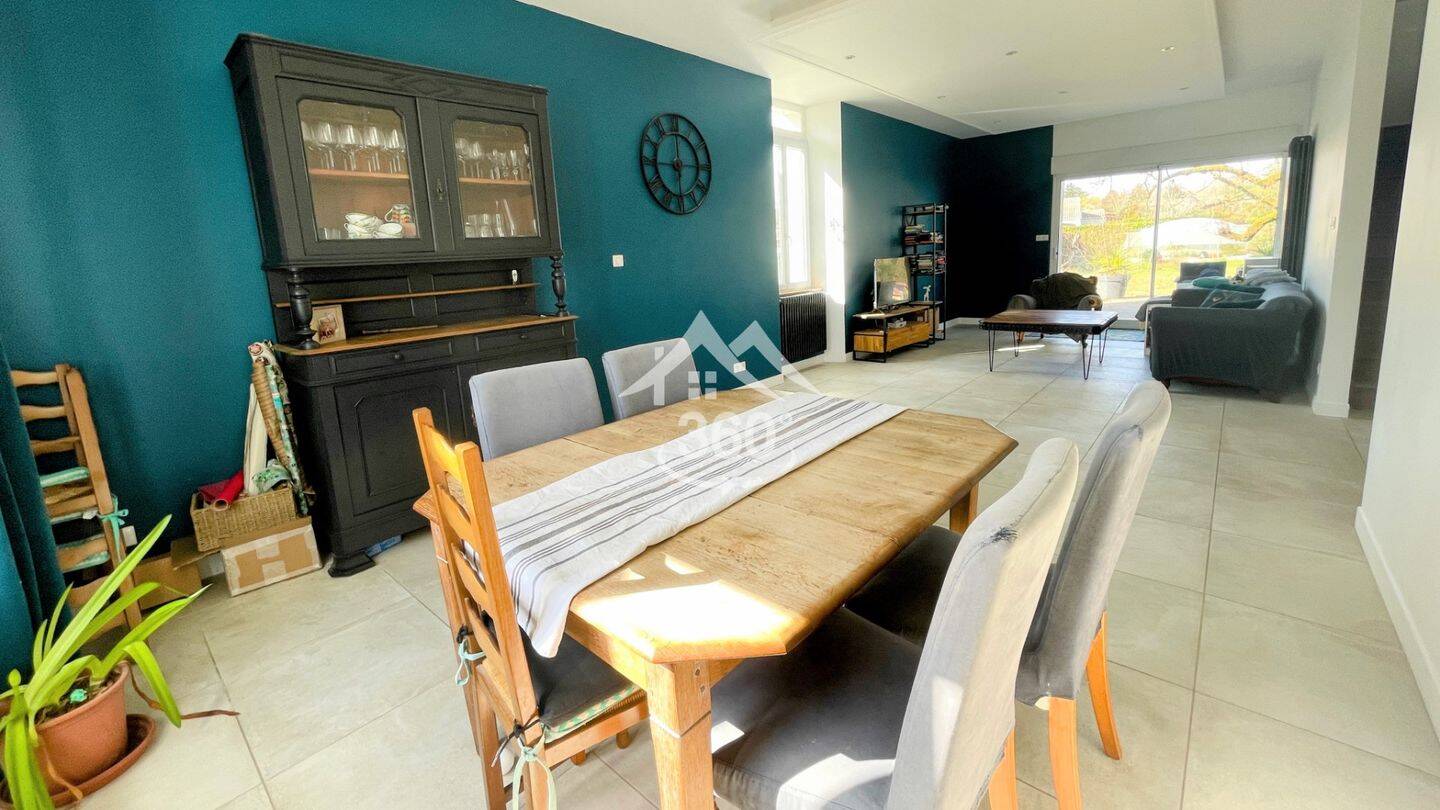 Maison à vendre, 184m², CASTELJALOUX