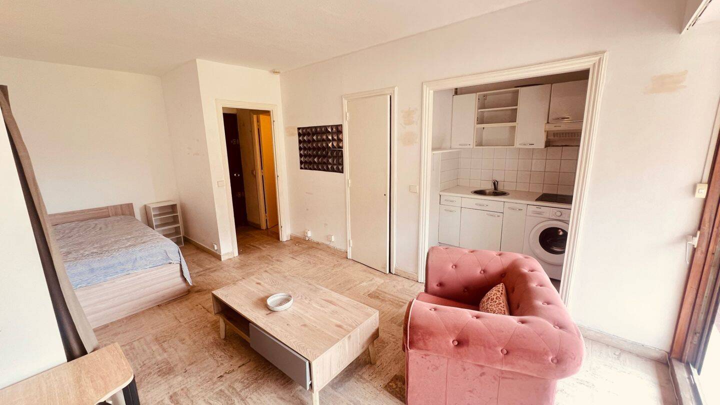 Maison à louer, 25m², CANNES