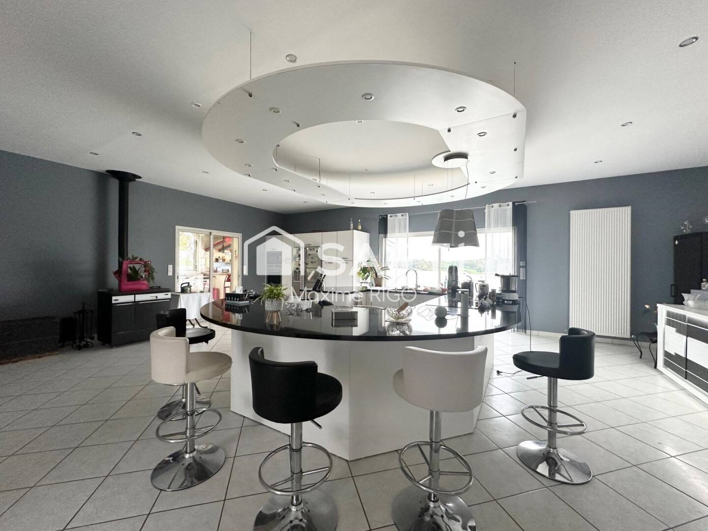 Maison à vendre, 285m², MAUVEZIN SUR GUPIE