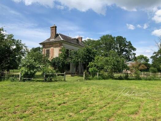 Ferme à vendre 214 000 € 5 pièces 3 chambres 102 m² 17 330 m² de terrain Rugles 27250