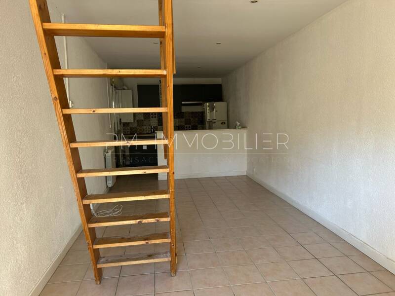 Maison à louer, 36m², MARSEILLE 8E