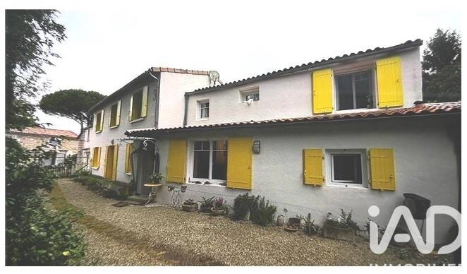 Maison à vendre, 220m², SAINT ROMAIN DE BENET