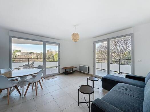 Appartement à louer 990 € 2 pièces 1 chambre 44,95 m² 1er étage Four à Chaux Le Cannet 06110