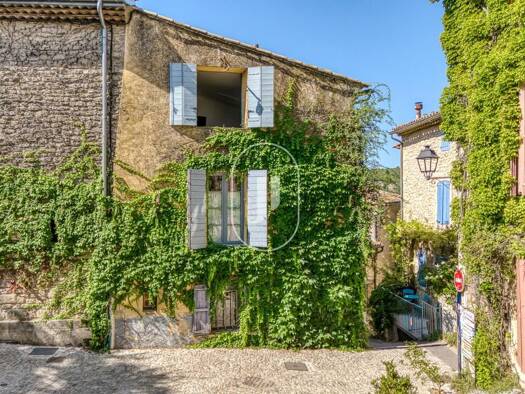 Hôtel particulier à vendre 550 000 € 1 pièce 5 chambres 166 m² Saignon 84400