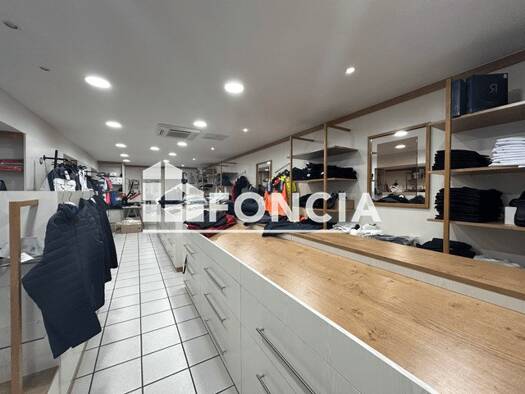 Local commercial à louer 890 € 86 m² de surface de vente Le Centre-Centre Ville Roanne 42300