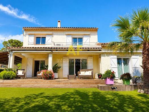 Maison à vendre 730 000 € 5 pièces 4 chambres 139 m² 719 m² de terrain Valescure-Vaulongue-Clair Bois-Vallon Suveret Saint-Raphaël 83700
