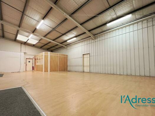 Local d'activités à louer 1 068 € 207 m² d'espace de stockage Saint Antoine-Ladhof Colmar 68000