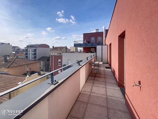 Appartement à vendre 182 000 € 2 pièces 1 chambre 37 m² Étage 5/5 Grandclément Villeurbanne 69100