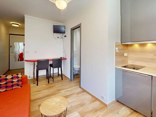 Appartement à vendre 155 000 € 1 pièce 14,5 m² RDC/9 Saint Charles-Golf Biarritz 64200