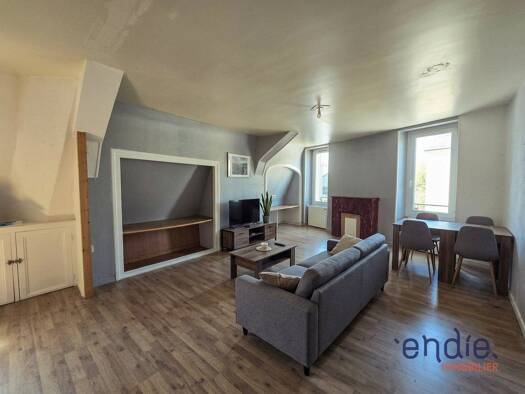 Immeuble à vendre 115 500 € 143 m² Saint-Pierre-le-Moûtier 58240