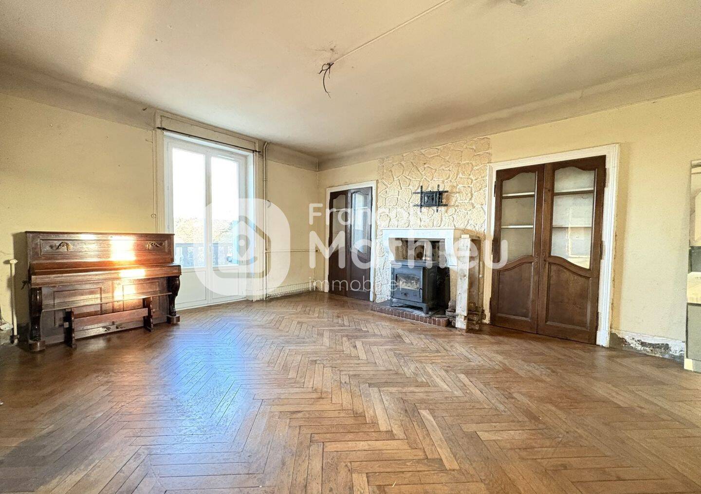 Maison à vendre, 184m², SAINT PAUL DE VARAX