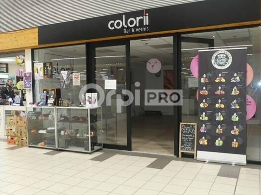 Local d'activités à louer 1 530 € 49 m² d'espace de stockage divisible Varennes-Vauzelles 58640