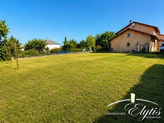 Terrain constructible à vendre 108 000 € 637 m² de terrain Loyettes 01360
