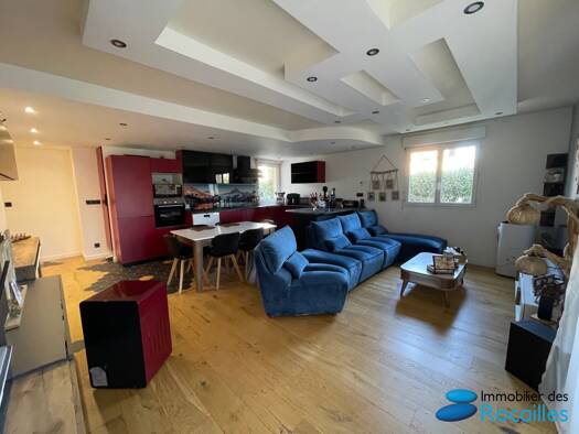 Appartement à vendre 310 000 € 3 pièces 2 chambres 69,5 m² RDC Sud Reignier-Ésery 74930