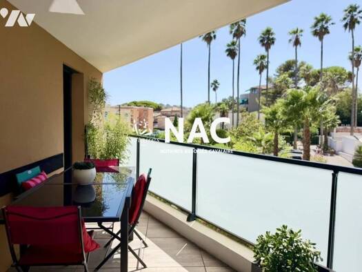 Appartement à vendre 680 000 € 4 pièces 3 chambres 79 m² Étage 1/4 Cavalaire-sur-Mer 83240