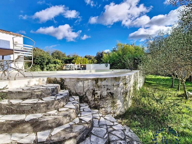 Maison à vendre, 113m², NANS LES PINS