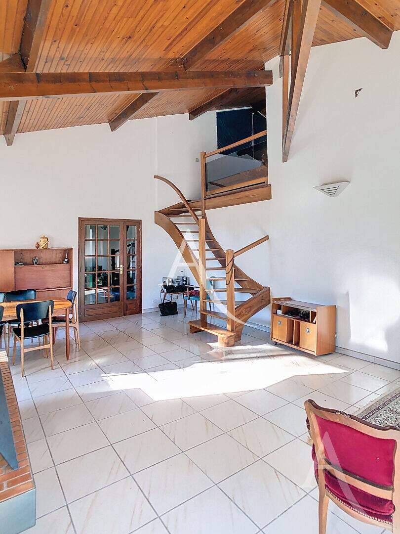 Maison à vendre, 137m², PEYSSIES