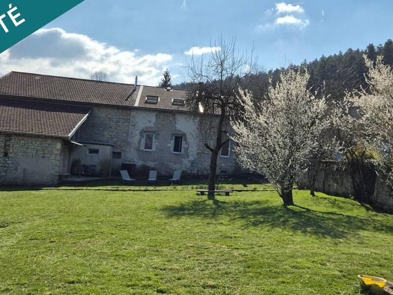 Maison à vendre, 250m², NURIEUX VOLOGNAT
