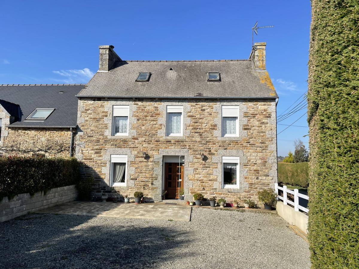 Maison à vendre, 137m², PLOUGUENAST